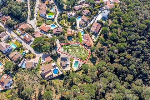 3 bedrooms villa for sale in Lloret de Mar, Girona, Catalonia, Spain № 7230 - photo 10