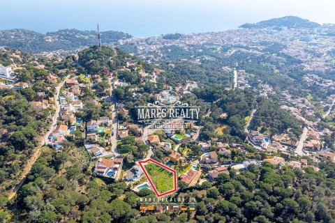 3 bedrooms villa for sale in Lloret de Mar, Girona, Catalonia, Spain № 7230 - photo 9
