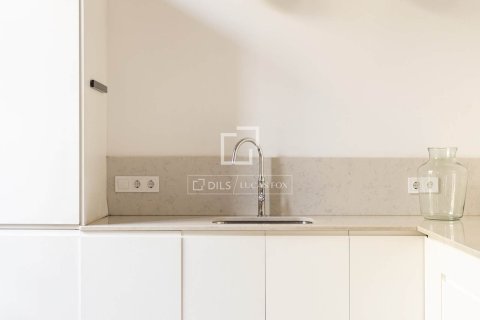 3 bedrooms apartment for sale in Barcelona, Catalonia, Spain № 7232 - photo 24