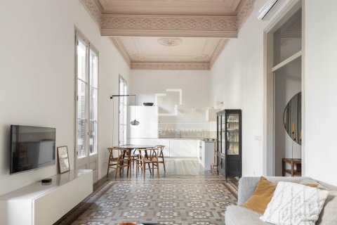 3 bedrooms apartment for sale in Barcelona, Catalonia, Spain № 7232 - photo 15