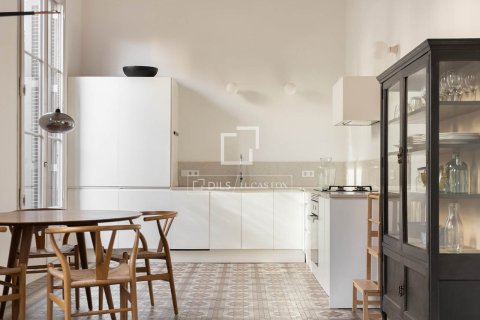 3 bedrooms apartment for sale in Barcelona, Catalonia, Spain № 7232 - photo 26