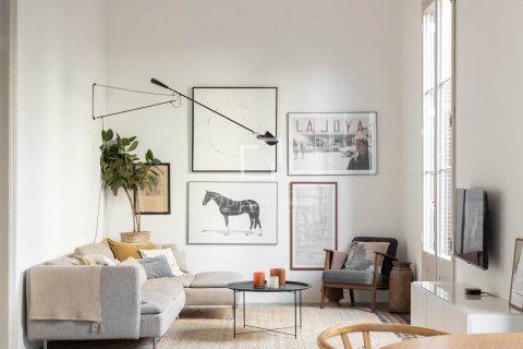 3 bedrooms apartment for sale in Barcelona, Catalonia, Spain № 7232 - photo 16