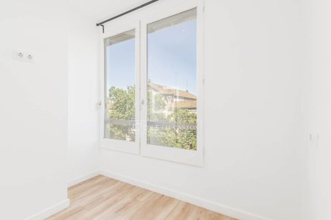 Apartamento de 3 dormitorios en venta en Barcelona, Cataluña, Spain № 7236 - foto 29