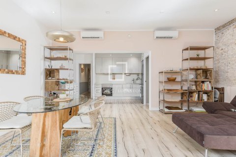 2 bedrooms apartment for sale in Barcelona, Catalonia, Spain № 7233 - photo 7