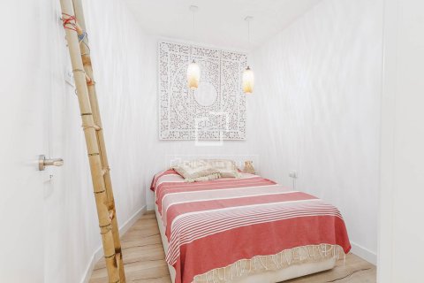 2 bedrooms apartment for sale in Barcelona, Catalonia, Spain № 7233 - photo 11
