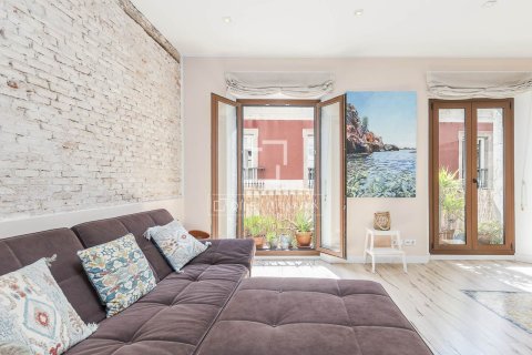 2 bedrooms apartment for sale in Barcelona, Catalonia, Spain № 7233 - photo 6