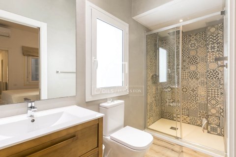 2 bedrooms apartment for sale in Barcelona, Catalonia, Spain № 7233 - photo 14