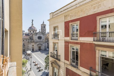 2 bedrooms apartment for sale in Barcelona, Catalonia, Spain № 7233 - photo 4
