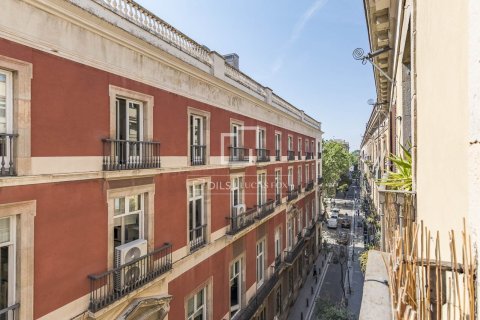 2 bedrooms apartment for sale in Barcelona, Catalonia, Spain № 7233 - photo 3