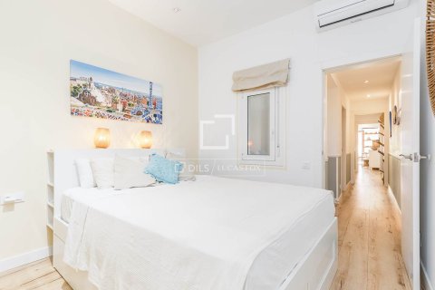 2 bedrooms apartment for sale in Barcelona, Catalonia, Spain № 7233 - photo 15