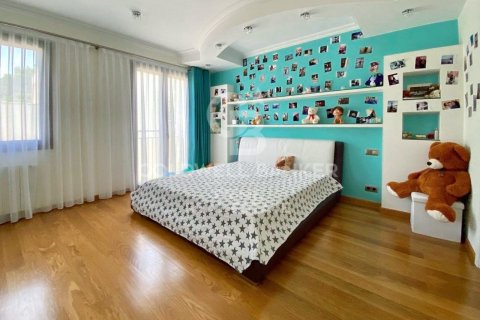 Сasa de 4 dormitorios en venta en Sant Feliu de Guíxols, Gerona, Cataluña, Spain № 5833 - foto 17