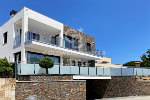 Дом с 4 спальнями в Сант-Фелиу-де-Гиксолс, Герона, Каталония, Испания № 5833