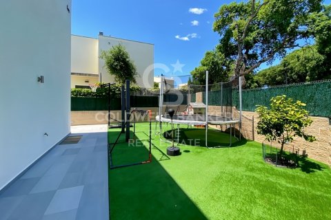 Сasa de 4 dormitorios en venta en Sant Feliu de Guíxols, Gerona, Cataluña, Spain № 5833 - foto 7