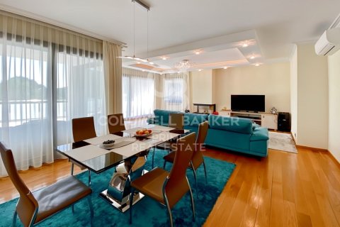 Сasa de 4 dormitorios en venta en Sant Feliu de Guíxols, Gerona, Cataluña, Spain № 5833 - foto 9