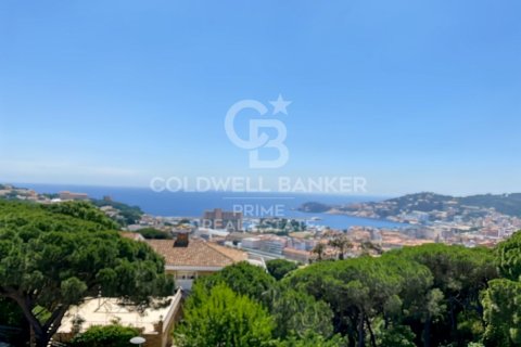 Сasa de 4 dormitorios en venta en Sant Feliu de Guíxols, Gerona, Cataluña, Spain № 5833 - foto 3