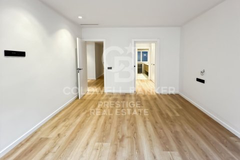 4 bedrooms apartment for sale in Barcelona, Catalonia, Spain № 5834 - photo 9