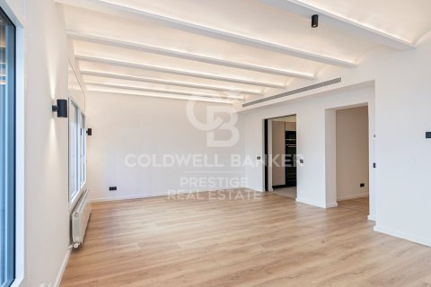 4 bedrooms apartment for sale in Barcelona, Catalonia, Spain № 5834 - photo 3
