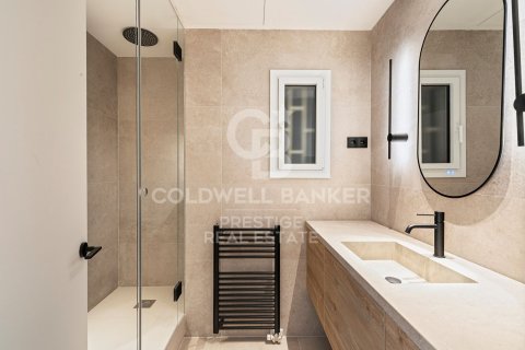 4 bedrooms apartment for sale in Barcelona, Catalonia, Spain № 5834 - photo 18