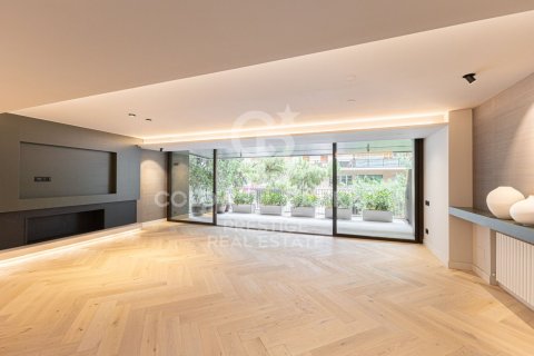 Купить квартиру в Барселона, Испания с 4 спальни, 265м², № 5838 - фото 5