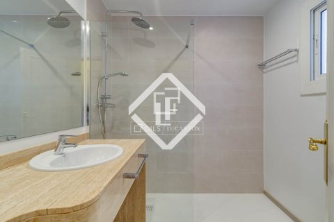 4 bedrooms penthouse for sale in Barcelona, Catalonia, Spain № 6346 - photo 8
