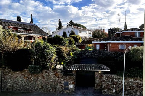 2 bedrooms apartment for sale in Sant Cugat Del Valles, Barcelona, Catalonia, Spain № 6341 - photo 6