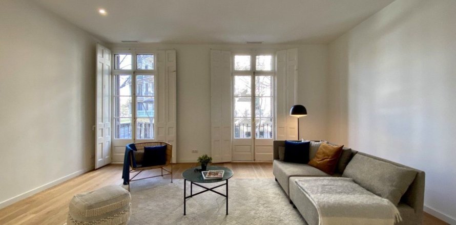 Квартира с 3 спальнями в Барселоне, Каталония, Испания № 6338