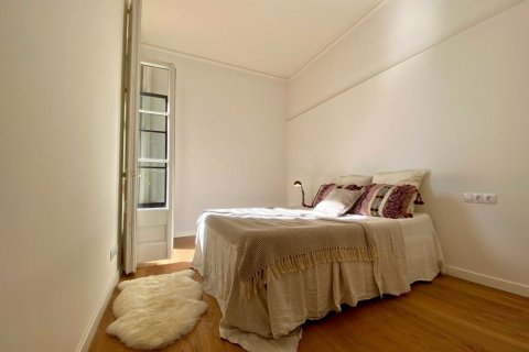 Купить квартиру в Барселона, Испания с 4 комнаты, 125м², № 6338 - фото 11