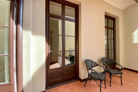 Купить квартиру в Барселона, Испания с 4 комнаты, 125м², № 6338 - фото 13