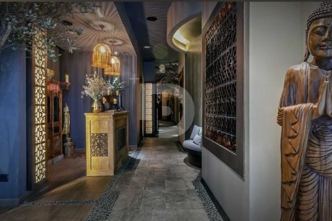 365 sq.m. commercial property for sale in L'Eixample, Barcelona, Catalonia, Spain № 5186 - photo 5