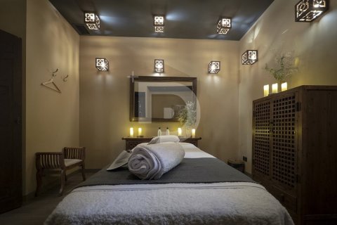 365 sq.m. commercial property for sale in L'Eixample, Barcelona, Catalonia, Spain № 5186 - photo 3