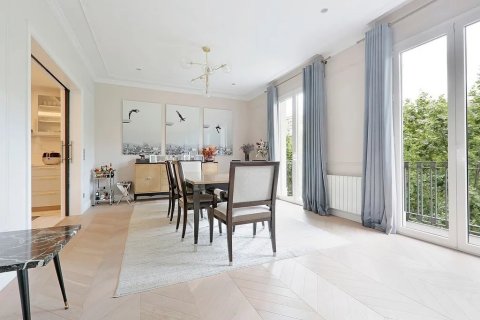 Apartamento de 3 dormitorios en venta en Barcelona, Cataluña, Spain № 1469 - foto 7