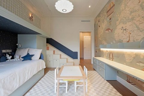 Apartamento de 3 dormitorios en venta en Barcelona, Cataluña, Spain № 1469 - foto 29