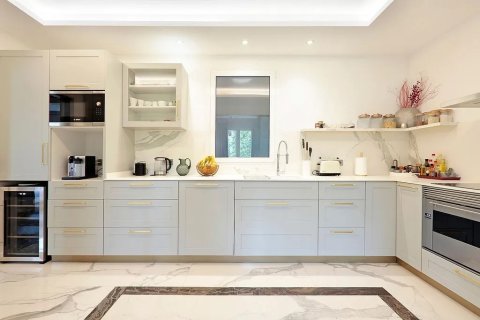 Apartamento de 3 dormitorios en venta en Barcelona, Cataluña, Spain № 1469 - foto 13