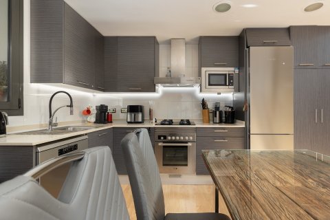 Купить квартиру в Барселона, Испания с 4 комнаты, № 1470 - фото 11