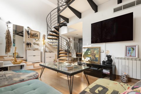 Купить квартиру в Барселона, Испания с 4 комнаты, № 1470 - фото 9