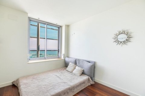 Купить квартиру в Барселона, Испания с 4 комнаты, № 1466 - фото 14