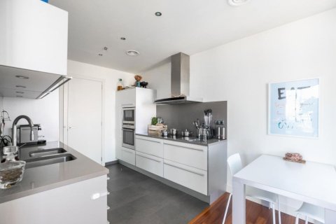 Купить квартиру в Барселона, Испания с 4 комнаты, № 1466 - фото 11