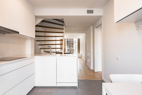 3 bedrooms penthouse for sale in Barcelona, Catalonia, Spain № 6655 - photo 10