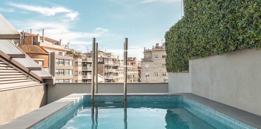 3 bedrooms penthouse for sale in Barcelona, Catalonia, Spain № 6655