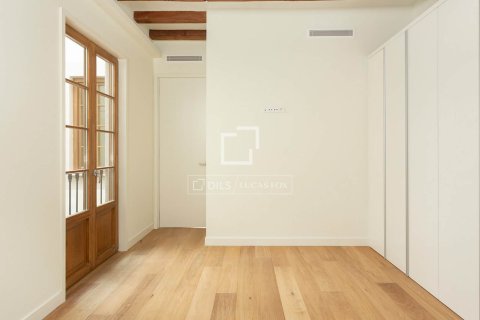 Купить квартиру в Барселона, Испания с 3 спальни, 158м², № 4299 - фото 13