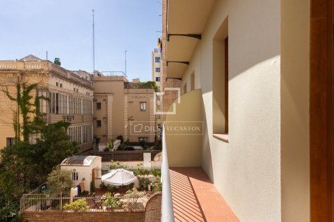 Купить квартиру в Барселона, Испания с 3 спальни, 158м², № 4299 - фото 3