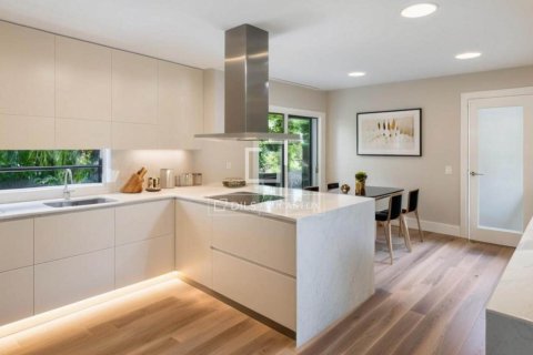 6 chambres villa à vendre à Valldoreix, Barcelona, Catalonia, Spain № 4304 - photo 5