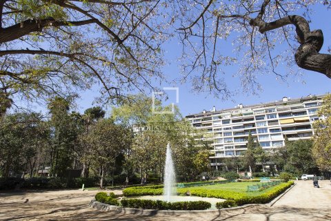 5 chambres apartment à vendre à Barcelona, Catalonia, Spain № 4300 - photo 26