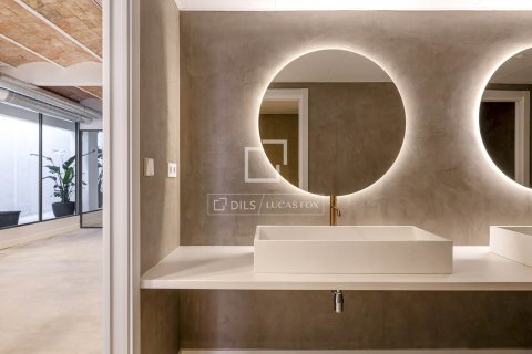 200 sq.m. apartment for sale in Barcelona, Catalonia, Spain № 6455