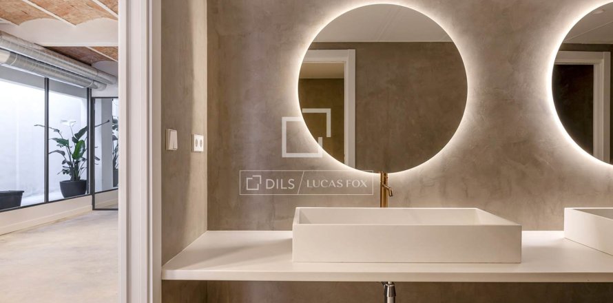 Квартира студия в Барселоне, Каталония, Испания № 6455