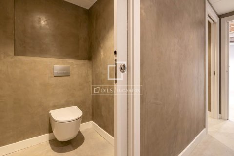 Купить квартиру в Барселона, Испания 200м², № 6455 - фото 23