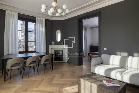 Купить квартиру в Барселона, Испания с 2 спальни, 114м², № 6456 - фото 3