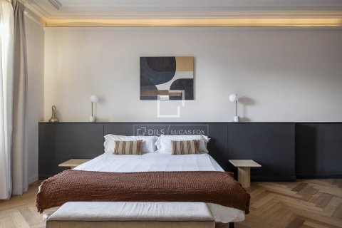 Купить квартиру в Барселона, Испания с 2 спальни, 114м², № 6456 - фото 19