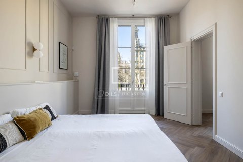 2 bedrooms apartment for sale in Barcelona, Catalonia, Spain № 6454 - photo 15