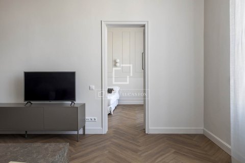 2 bedrooms apartment for sale in Barcelona, Catalonia, Spain № 6454 - photo 12